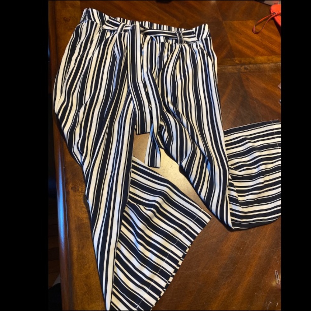 Women's Black & White Striped Wide Leg Pants